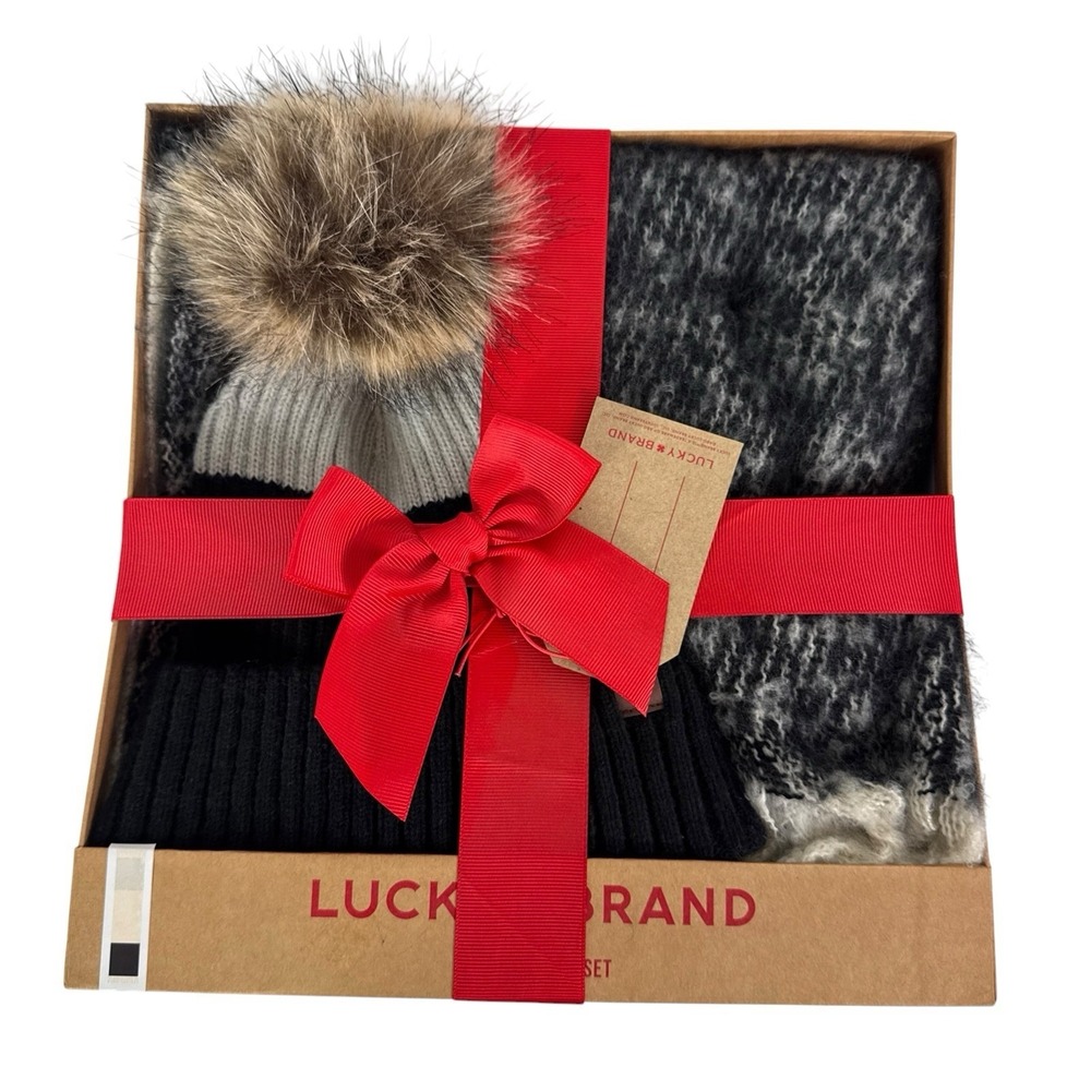 Lucky Brand NEW 2-Piece Hat & Scarf Gift Set Gray Beige 1404